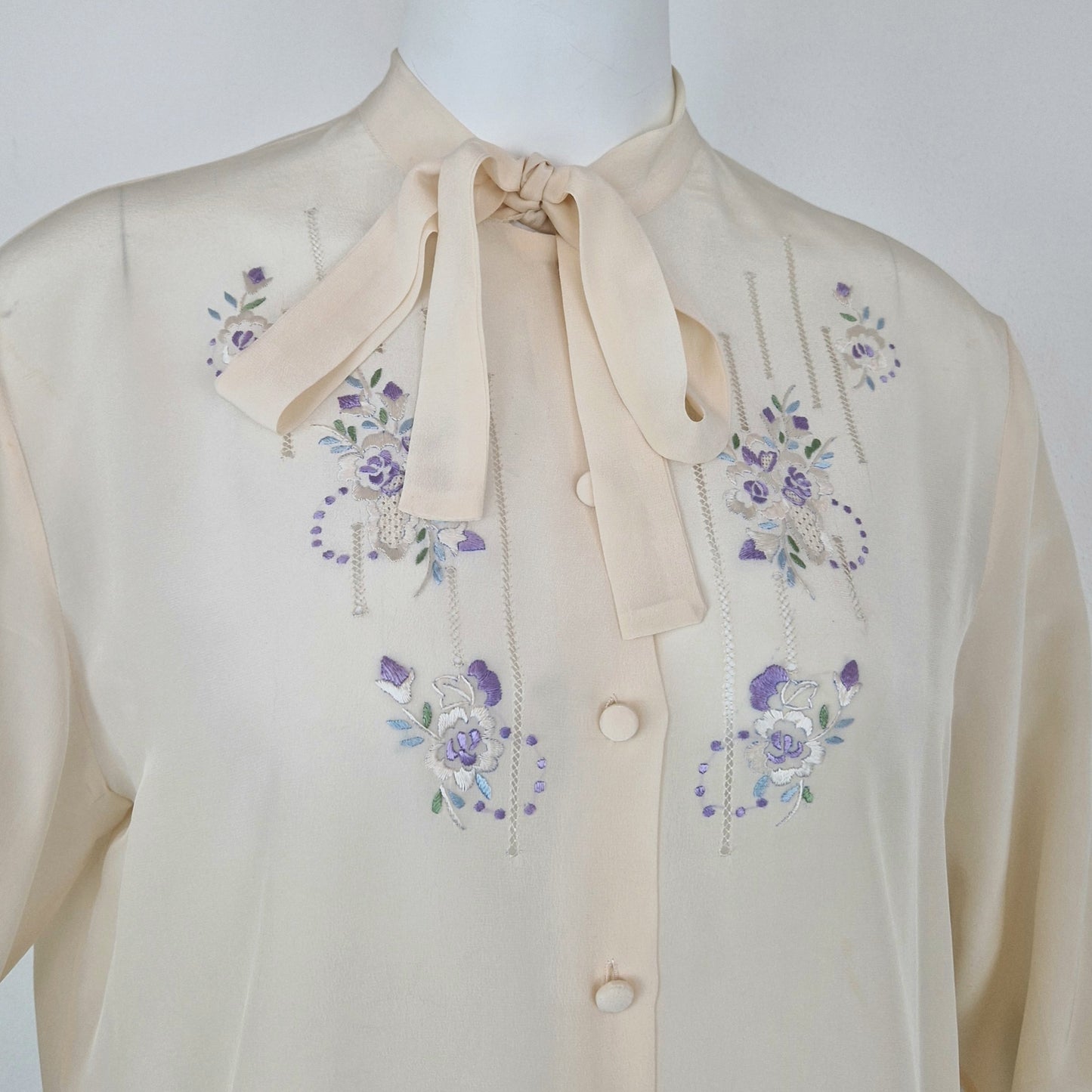 Camicia vintage seta naturale ricamo fiori