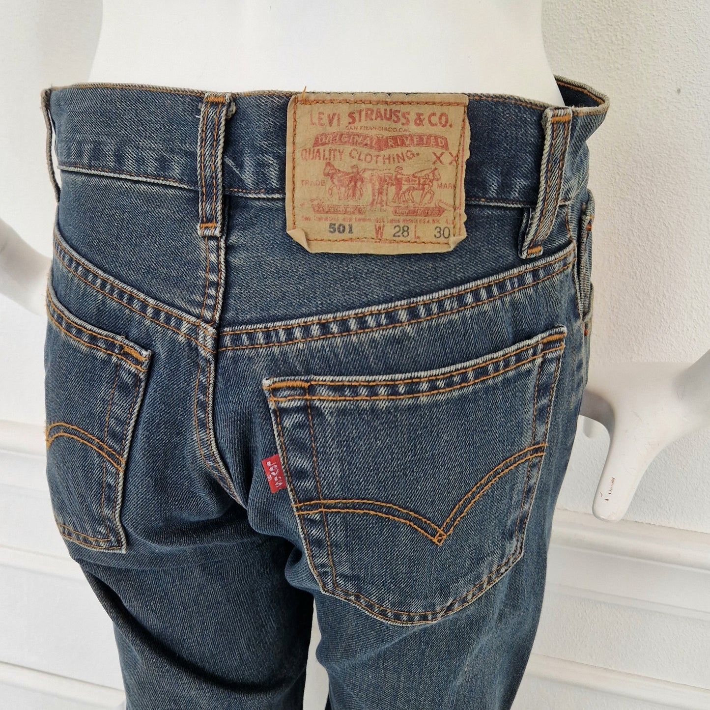 Levi's 501 w28 made in Usa