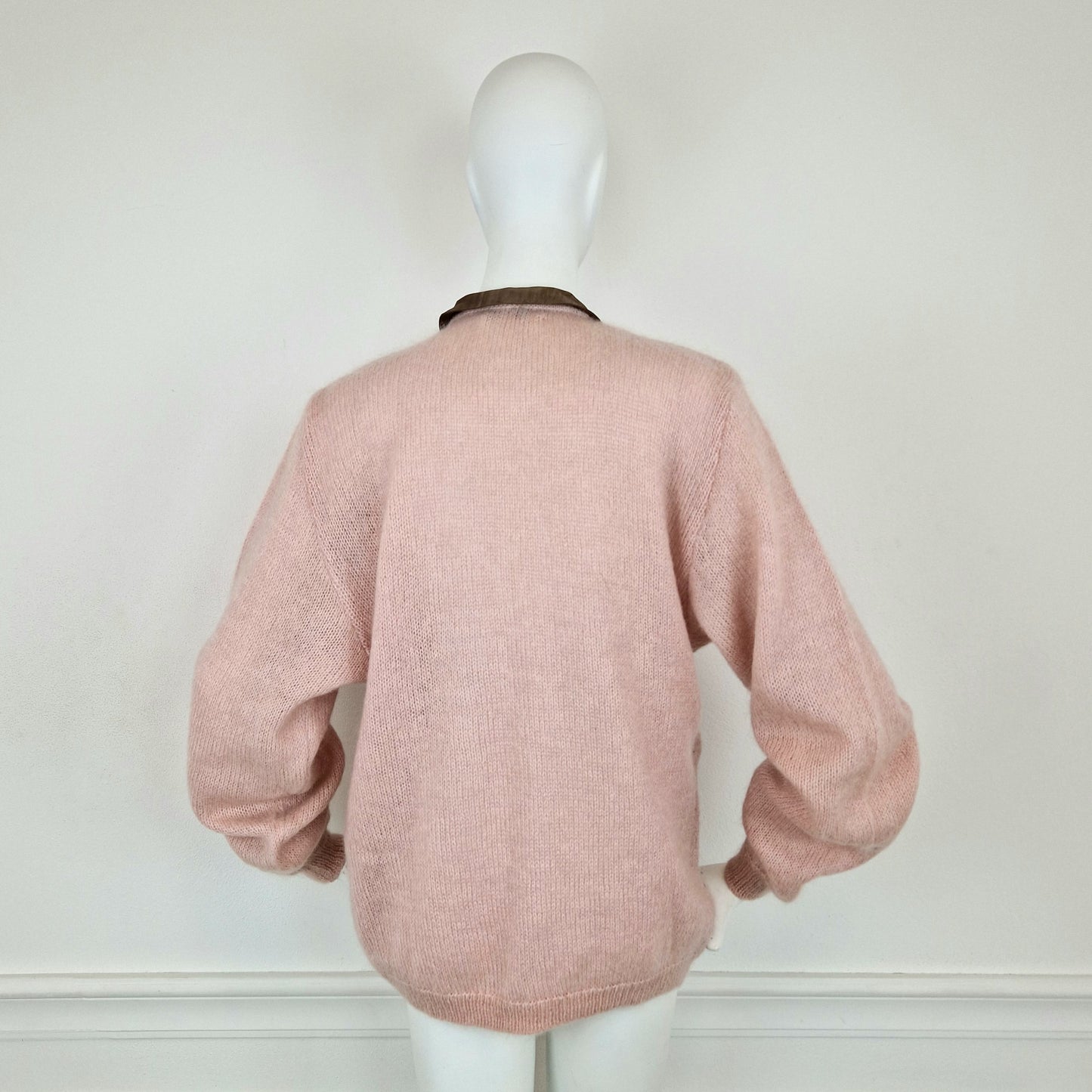 Cardigan rosa super kid mohair paesaggio invernale