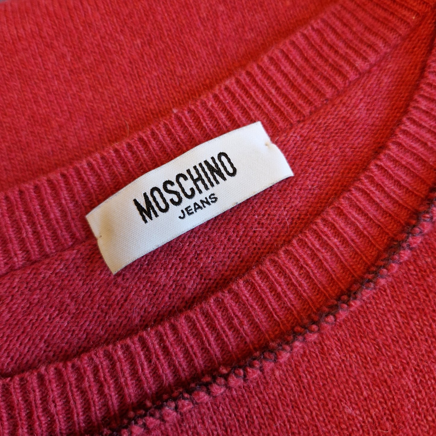 Maglione Moschino Uomo non si vive di solo cashmere