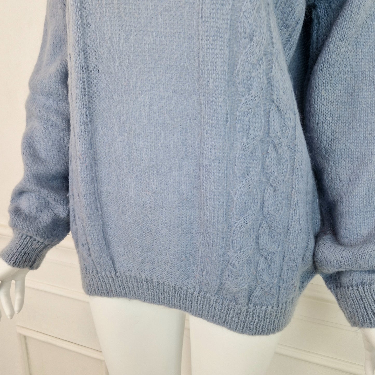 Maglione vintage azzurro ceruleo