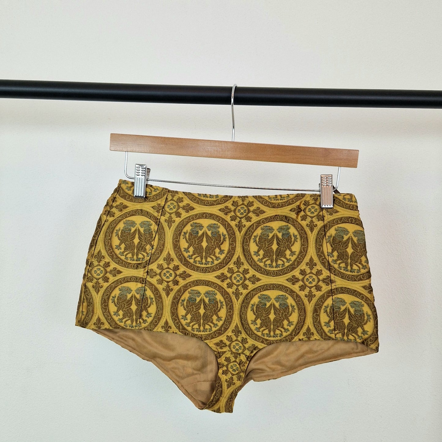 Shorts Miu Miu oro