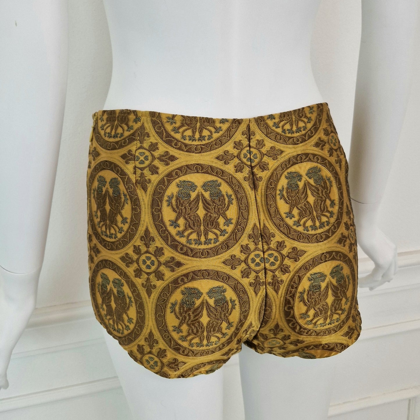 Shorts Miu Miu oro