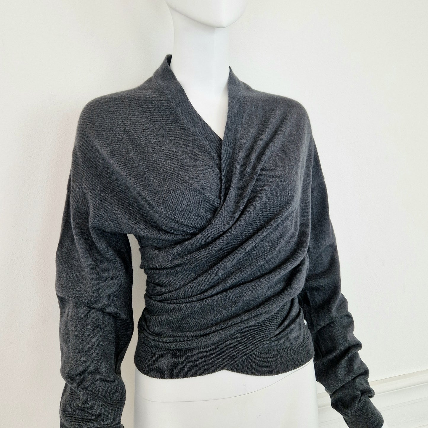 Cardigan Romeo Gigli grigio con incrocio