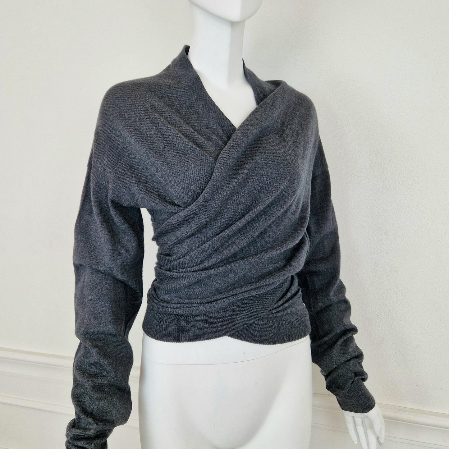 Cardigan Romeo Gigli grigio con incrocio