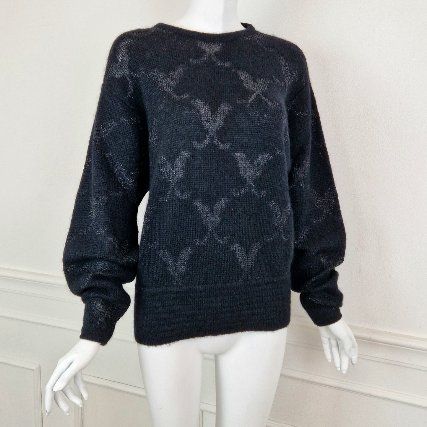 Maglione vintage nero fiocchi