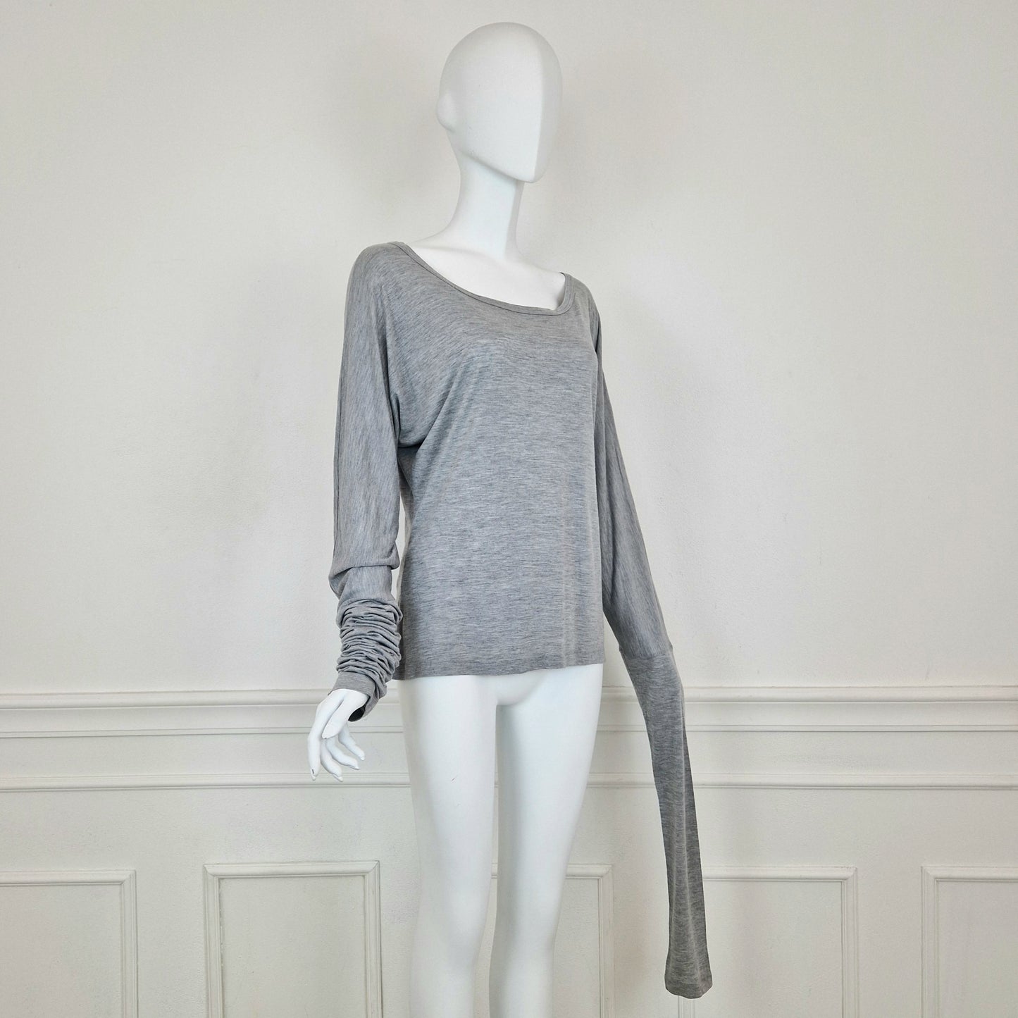 Maglia Martin Margiela grigia manica extra lunga