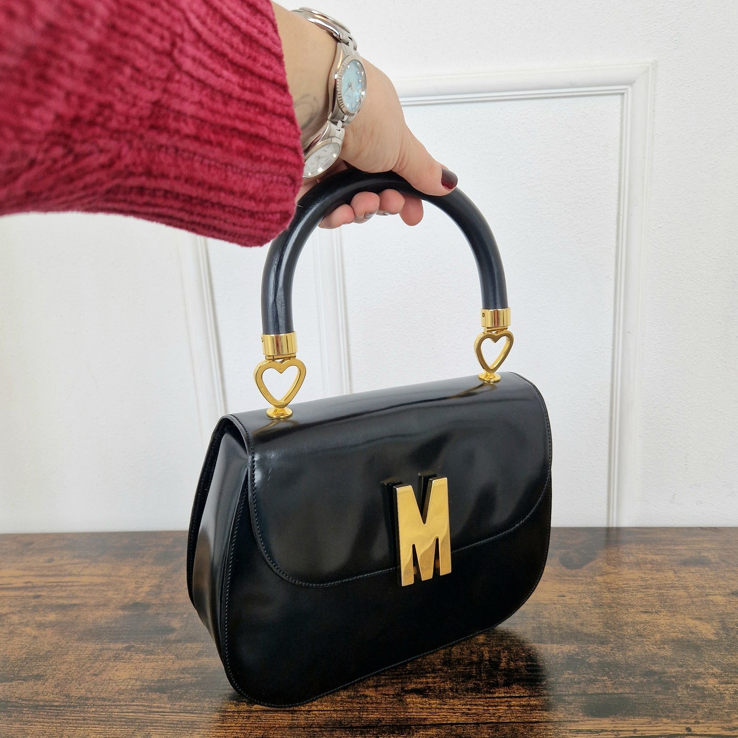 Borsa Moschino redwall nera M oro