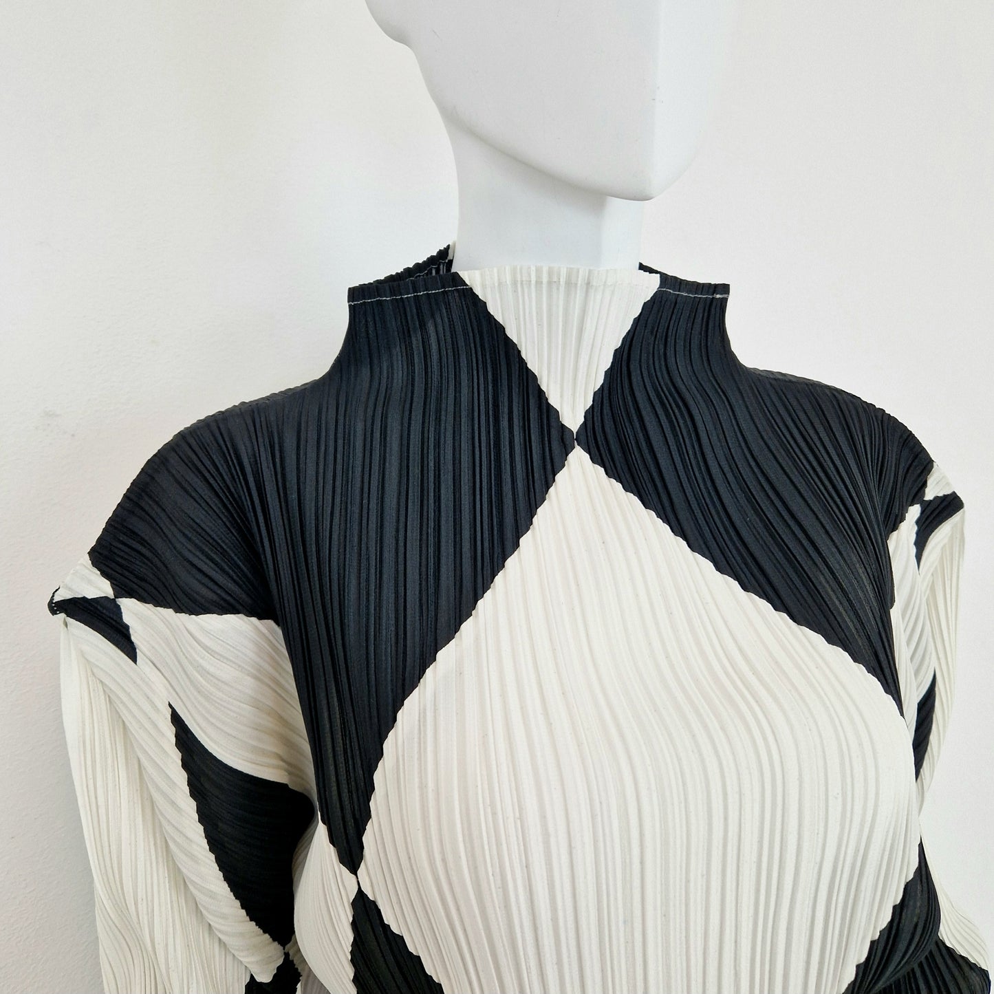 Top Issey Miyake pleats please scacchi