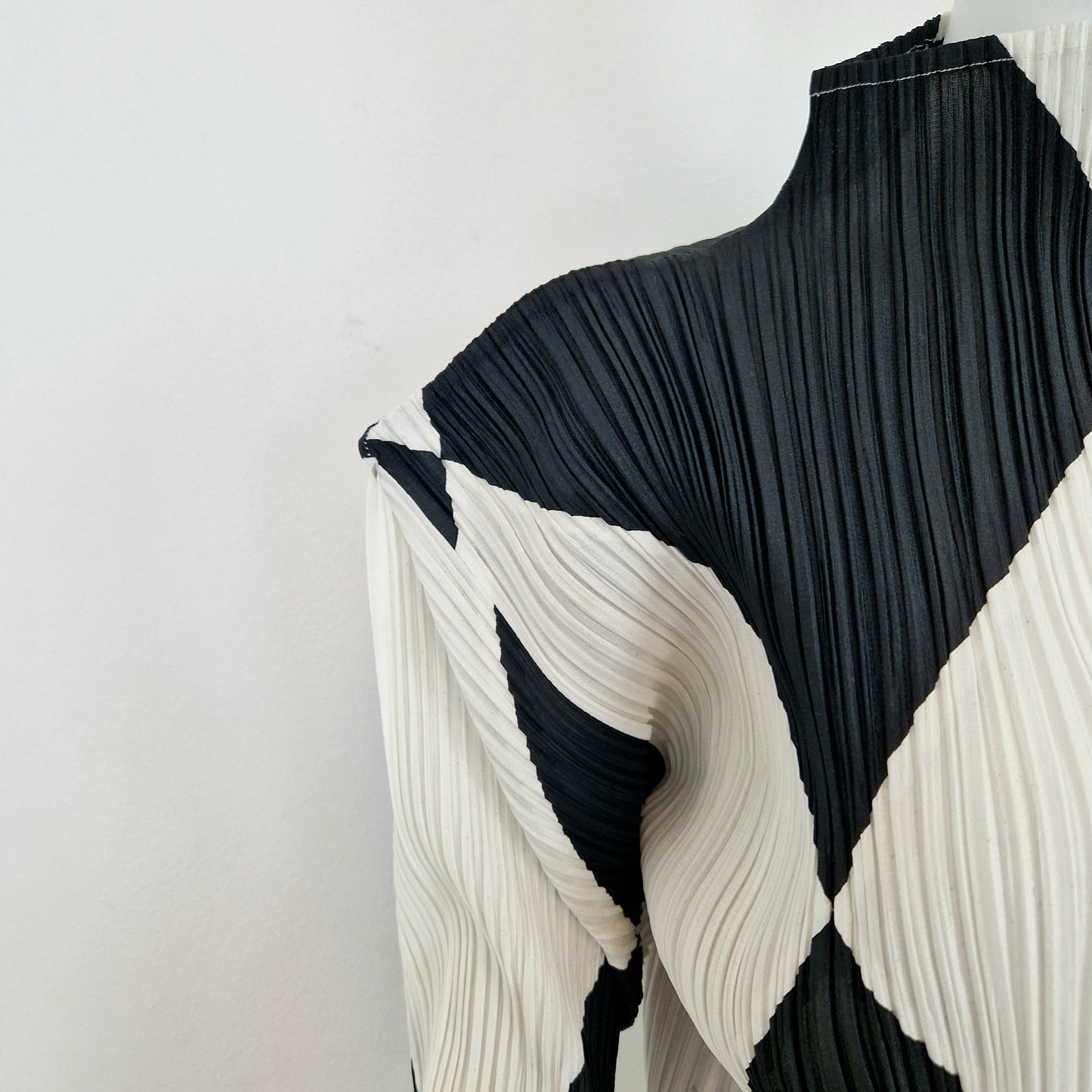 Top Issey Miyake pleats please scacchi