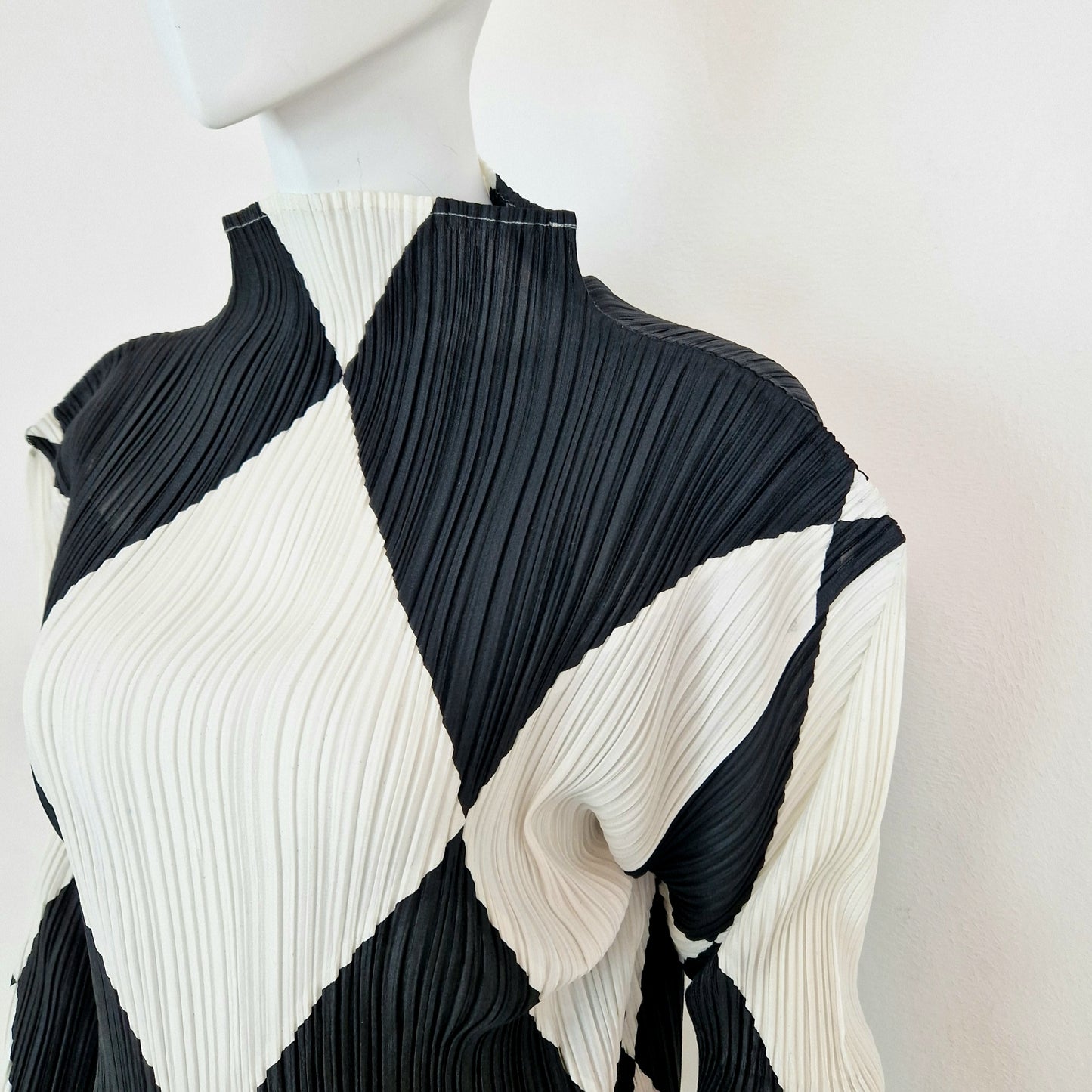 Top Issey Miyake pleats please scacchi