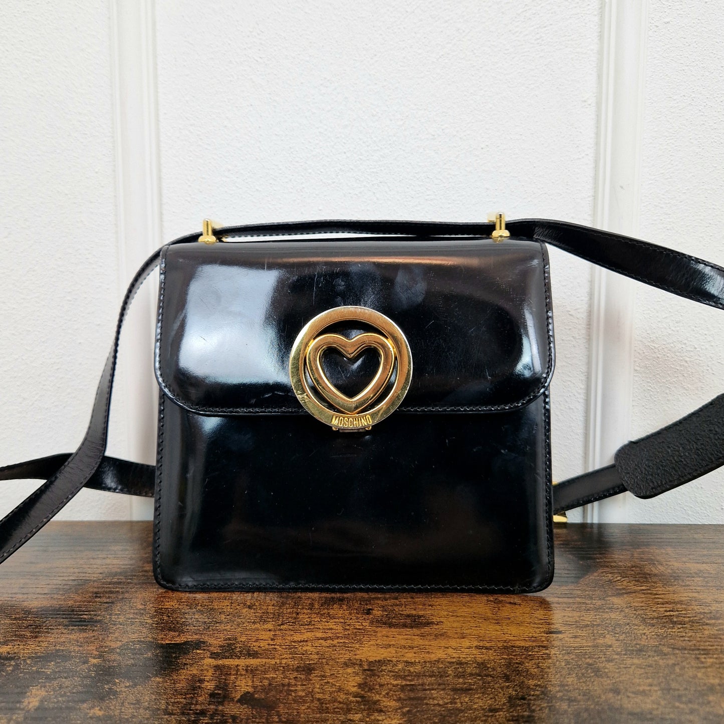 Borsa Moschino nera cuore oro