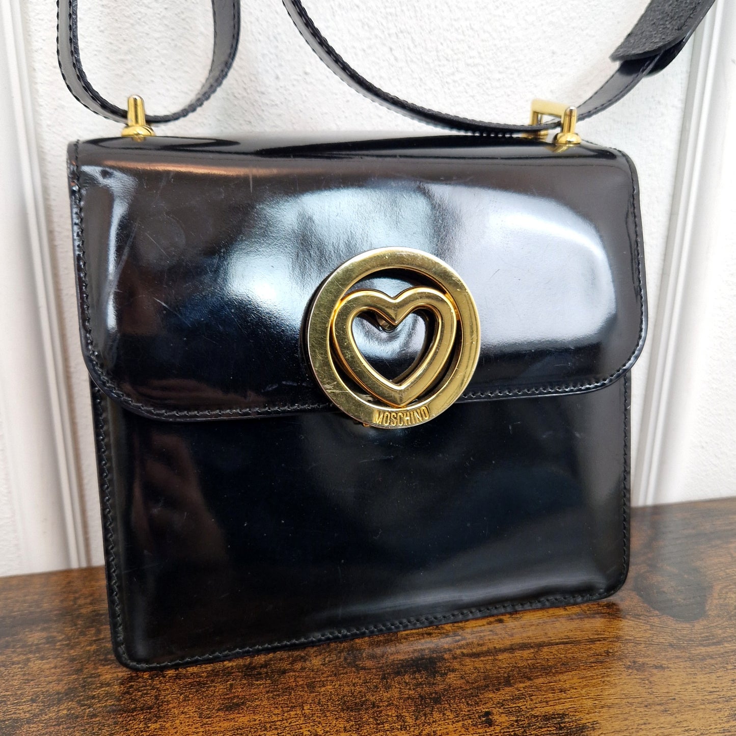 Borsa Moschino nera cuore oro