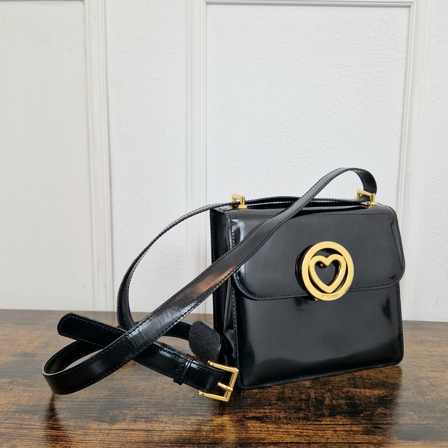 Borsa Moschino nera cuore oro