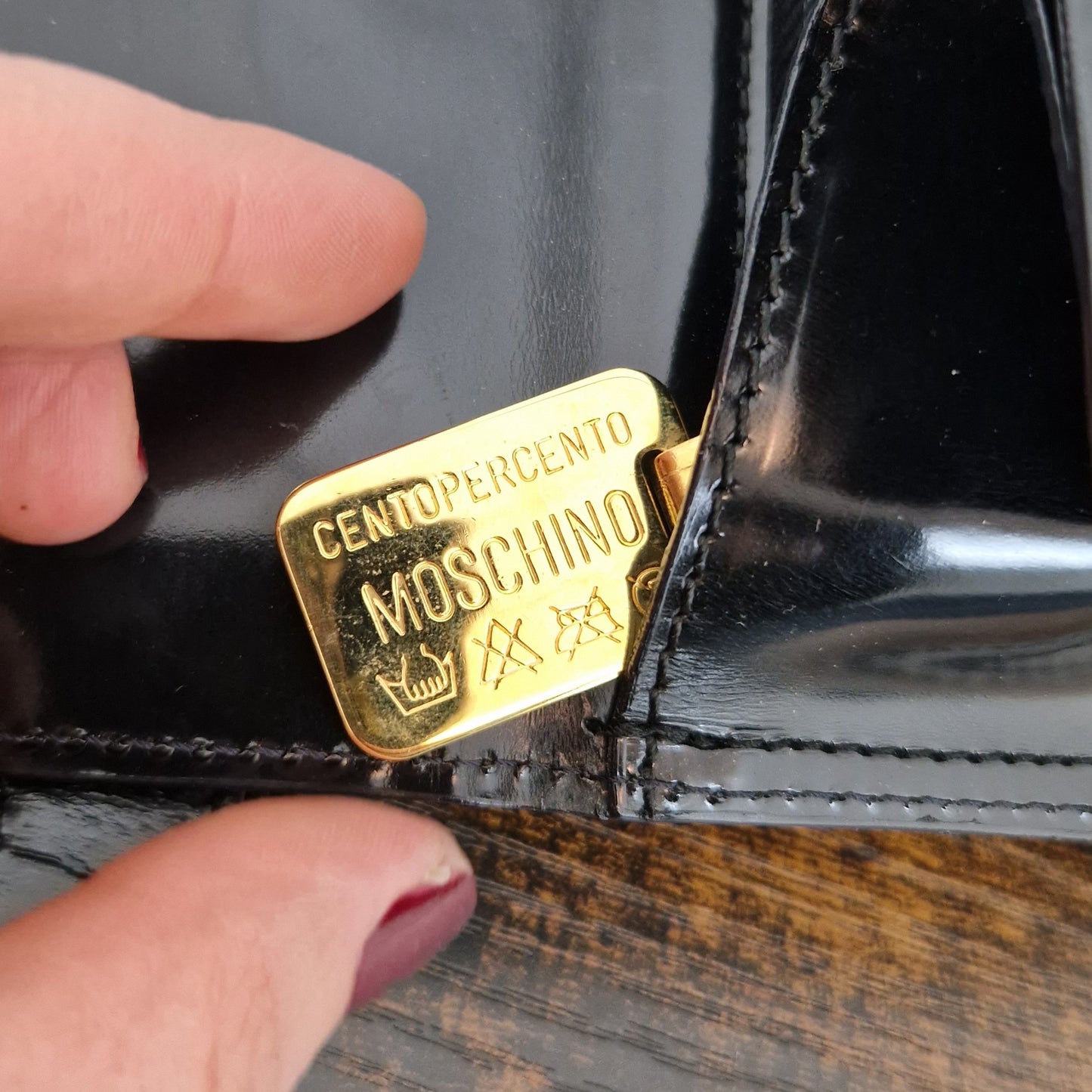 Borsa Moschino nera cuore oro