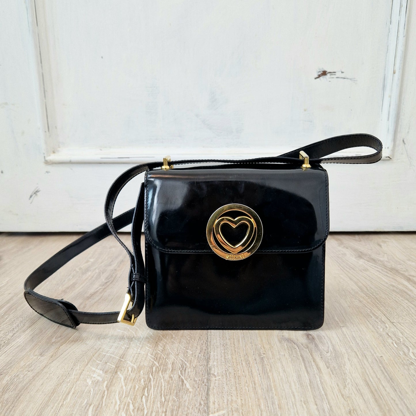 Borsa Moschino nera cuore oro