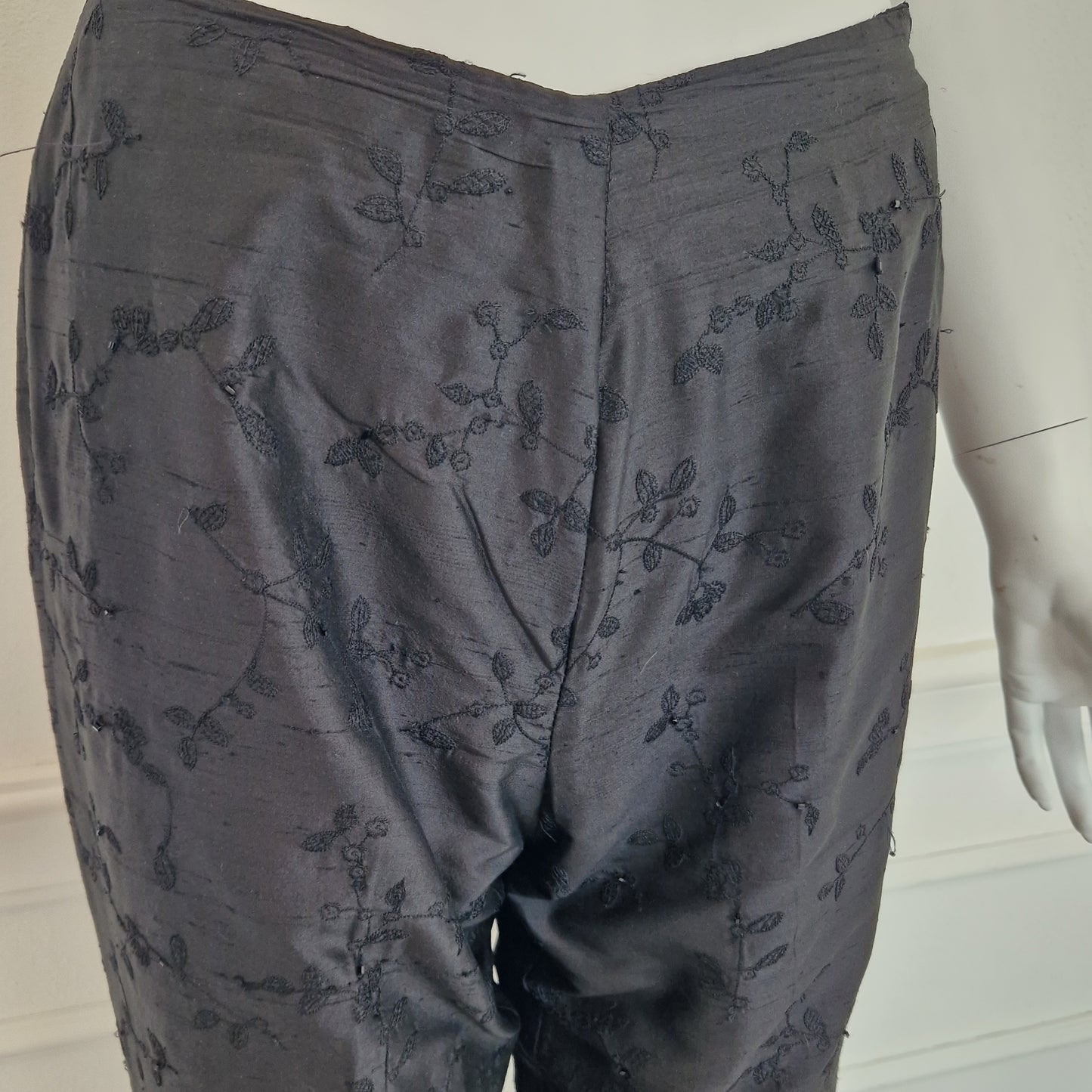 Seventy | Pantaloni in seta con ricami