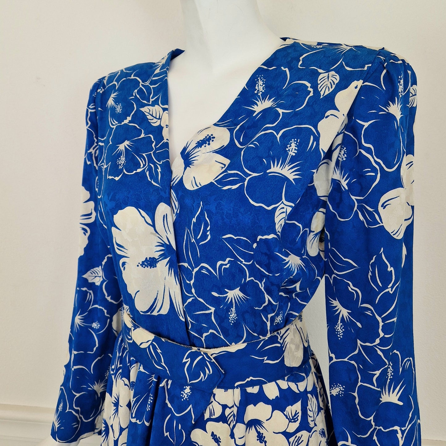 Abito vintage seta blu con fiori