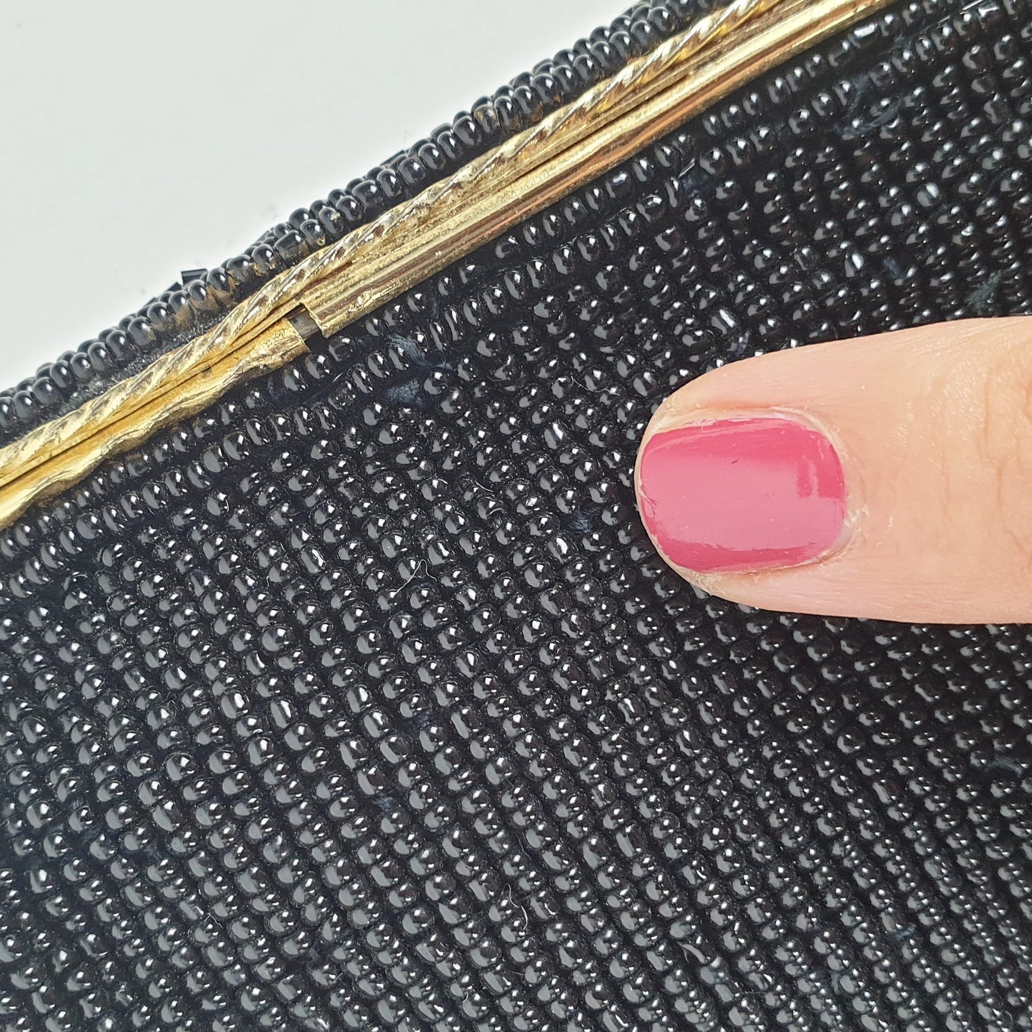 Borsetta pailettes ricamata a mano