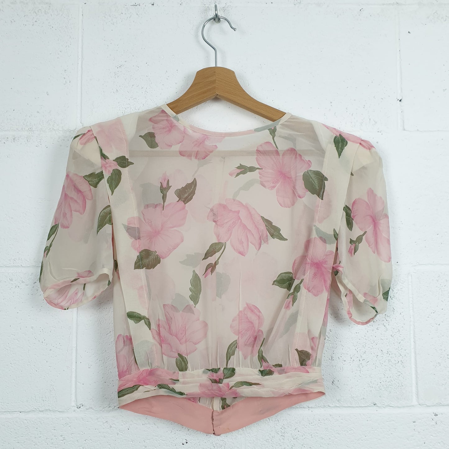 Abito sartoriale in seta bianco e rosa