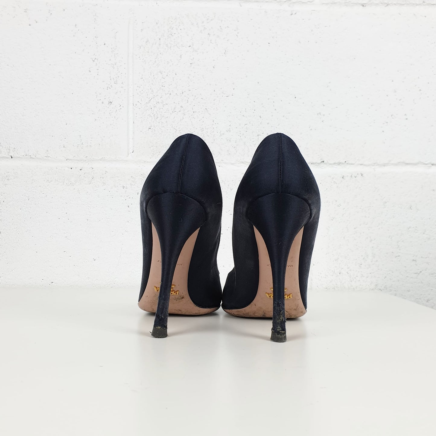 Décolleté Prada raso blu notte