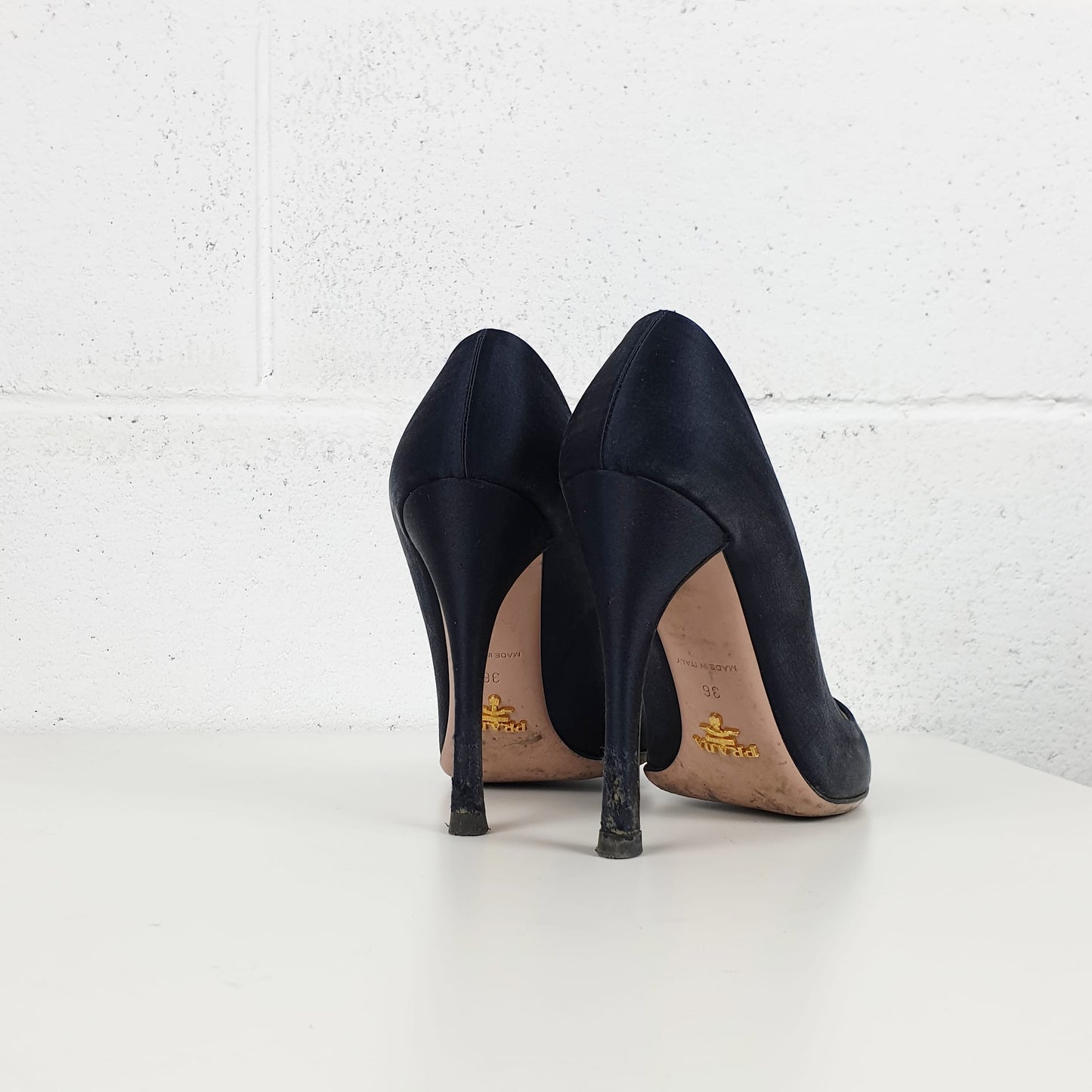 Décolleté Prada raso blu notte