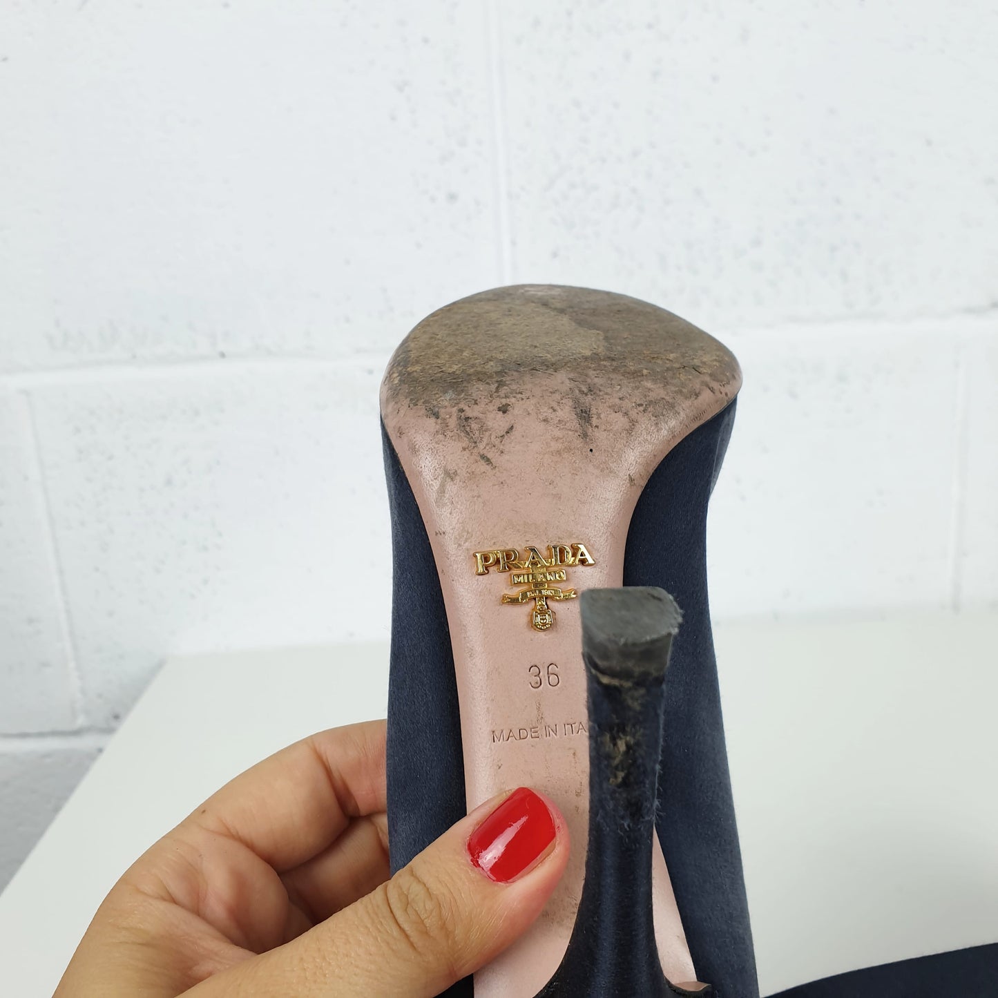 Décolleté Prada raso blu notte