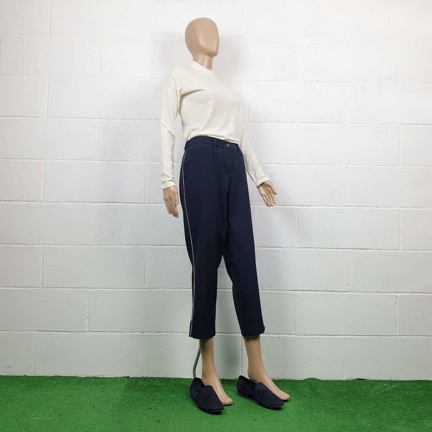 Pantaloni Miu Miu blu con riga bianca