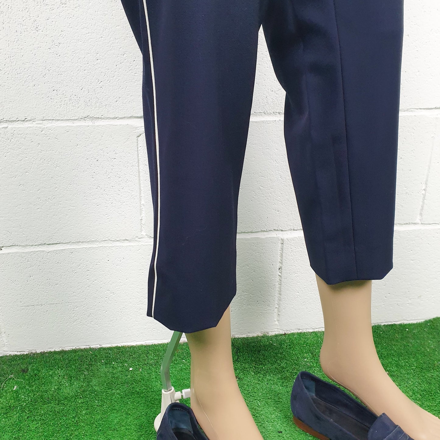 Pantaloni Miu Miu blu con riga bianca