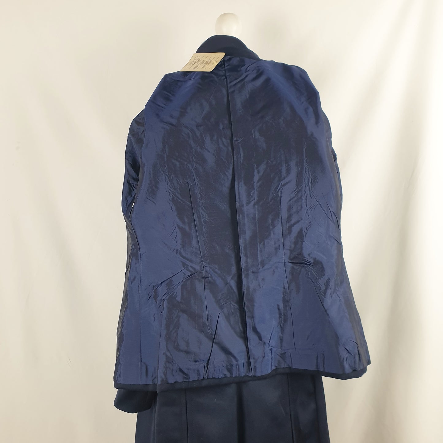 Completo blu giacca e abito