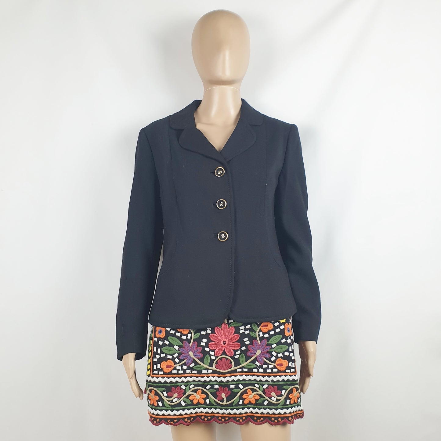 Blazer vintage nero bottoni rivestiti