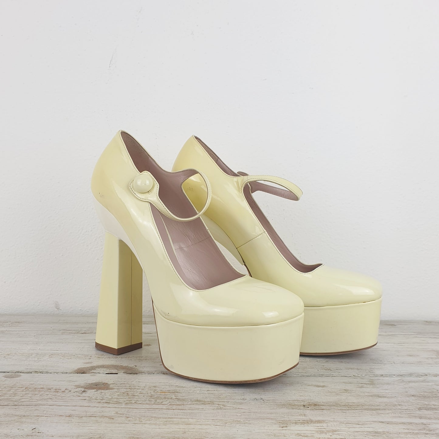 Scarpe miu miu mary jane platform bianche