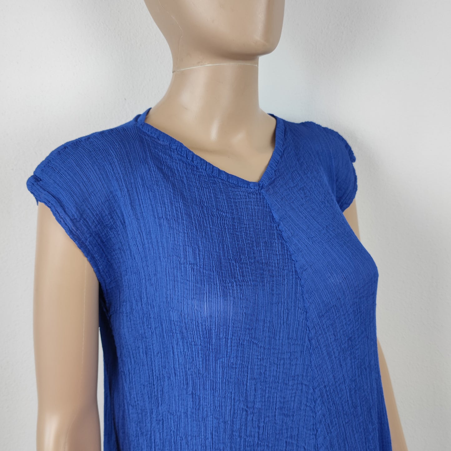 Abito Issey Miyake blu elettrico