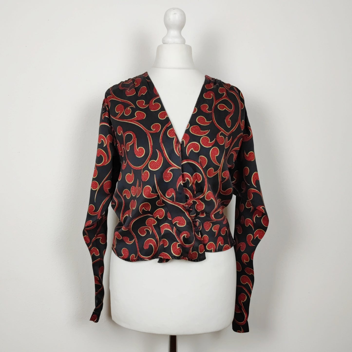 blusa Ysl nera stampe rosse ed oro