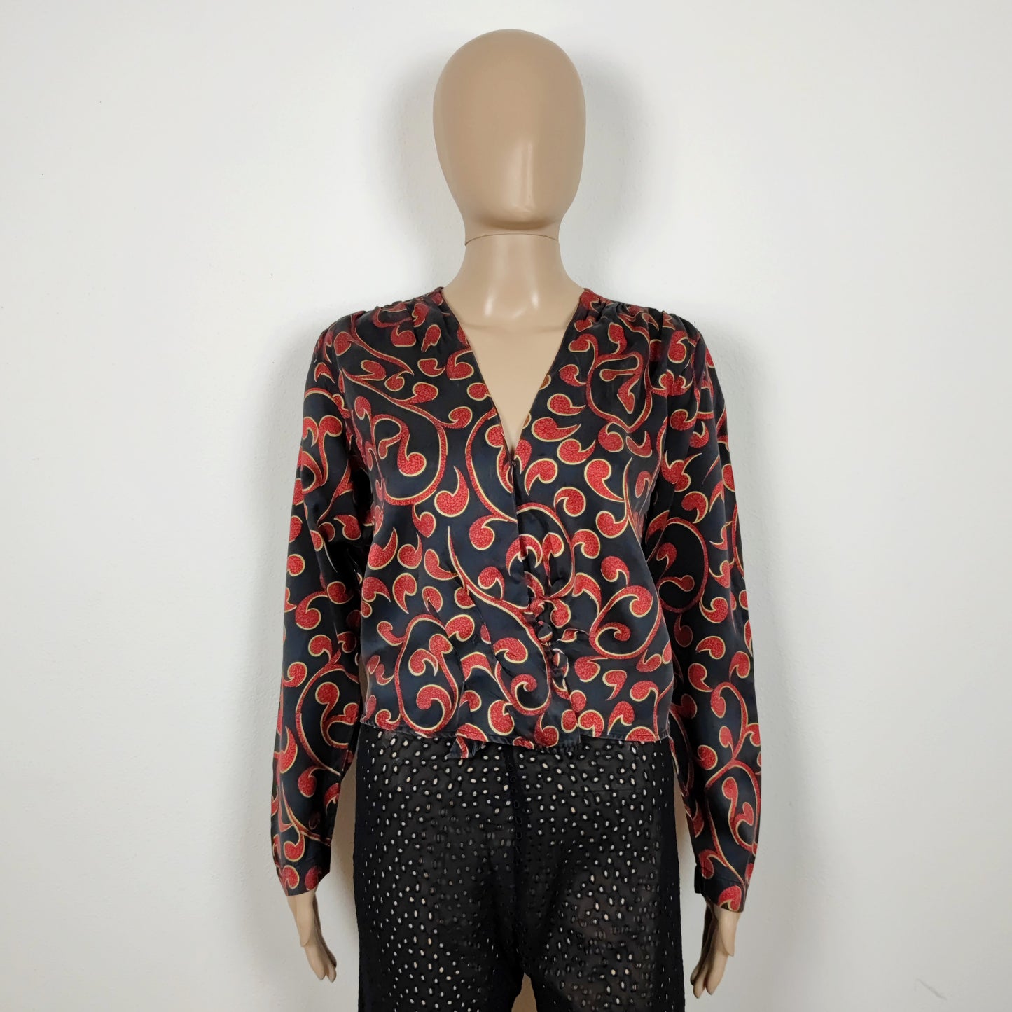 blusa Ysl nera stampe rosse ed oro