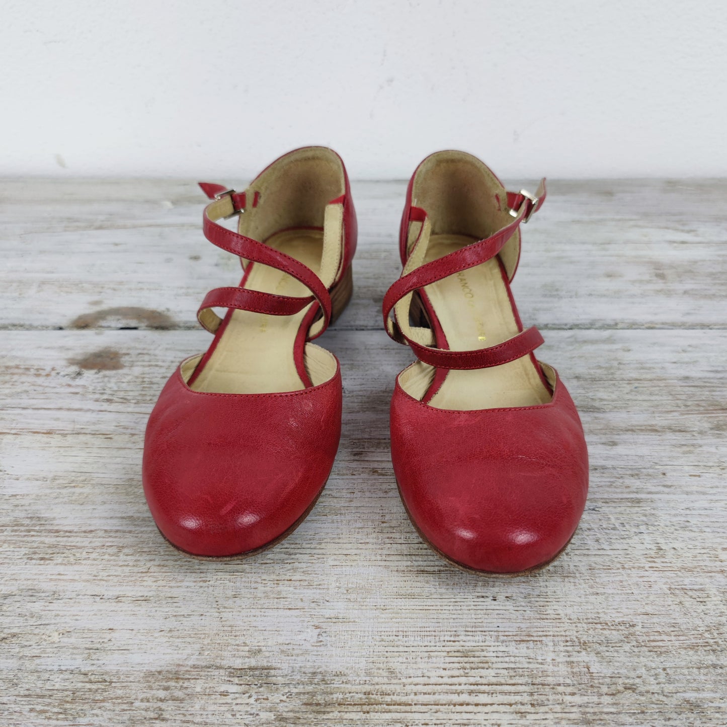 ballerine in pelle rossa con incrocio