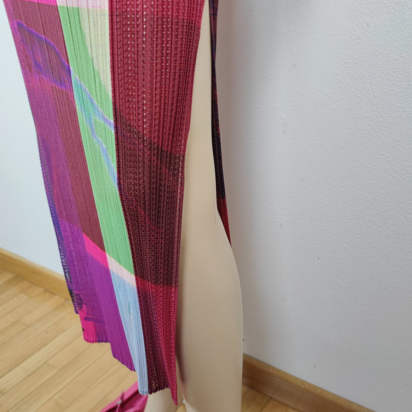 abito multicolor Pleats Please di Issey Miyake