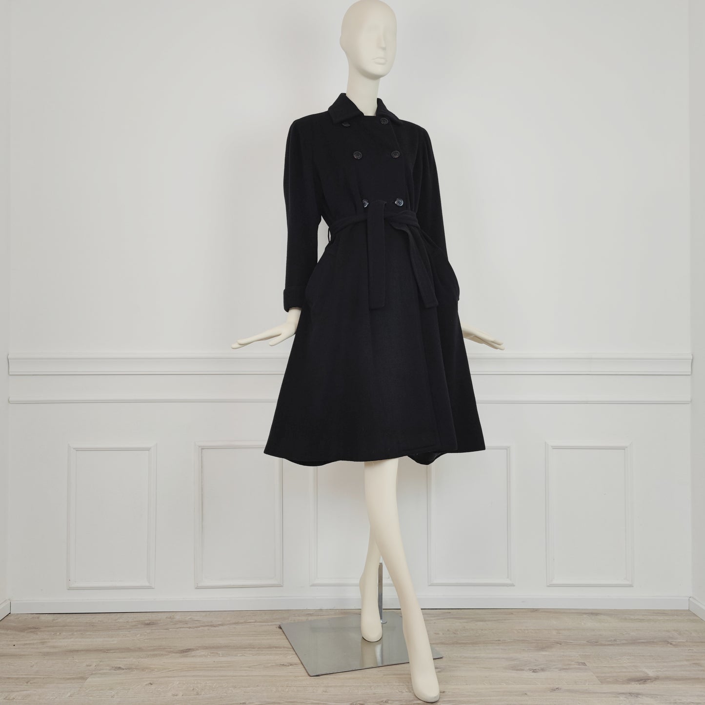 Cappotto nero Yves Saint Laurent rive Gauche