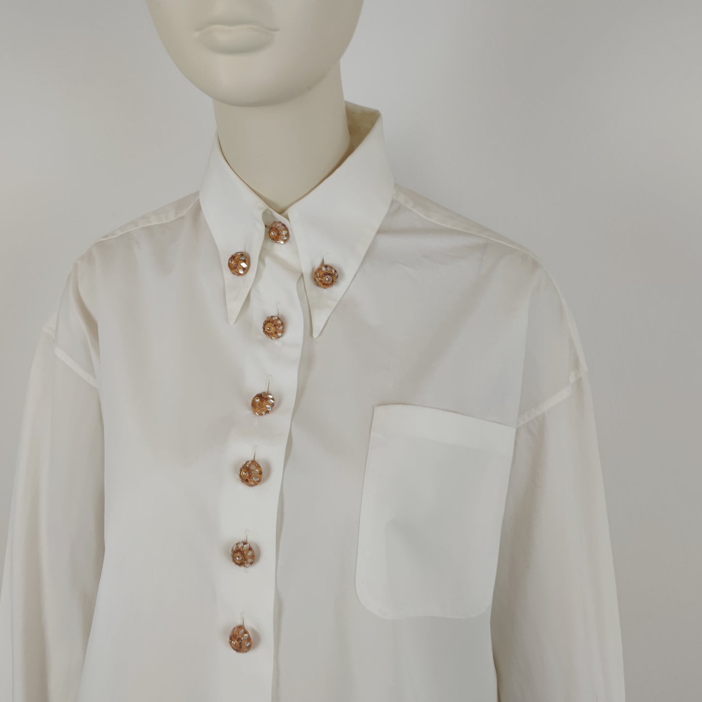 Camicia Romeo Gigli bottoni gioiello 1994